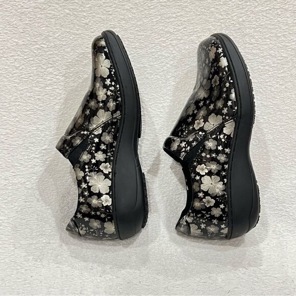Spring Step Black Silver Floral Clogs 6.5 - Picture 6 of 13
